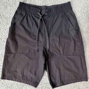 Lululemon Men's Long Weekend Short in Black- Size S - Multi-Pocket Design - VGUC